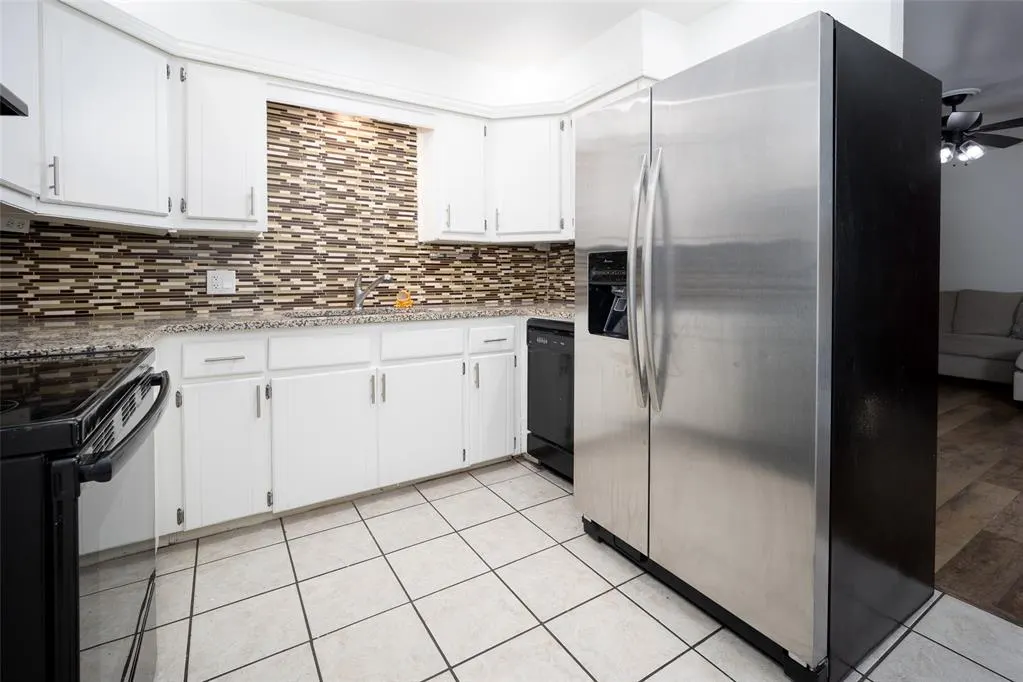 Photo 10 — 290 Hickory Stick Lane, Harrah, OK 73045