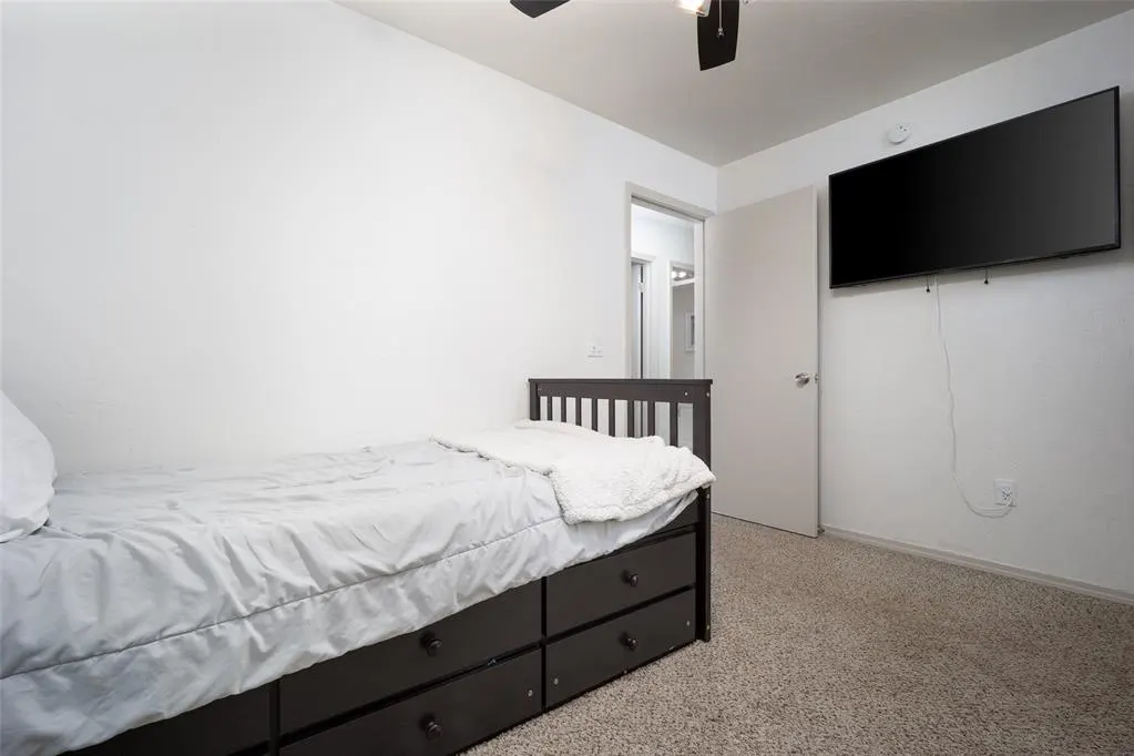 Photo 14 — 290 Hickory Stick Lane, Harrah, OK 73045
