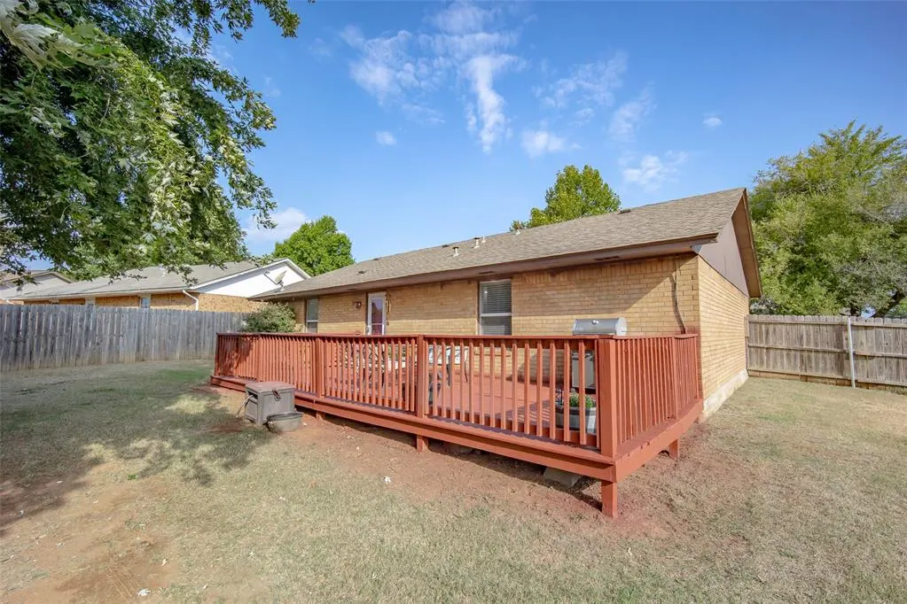 Photo 27 — 290 Hickory Stick Lane, Harrah, OK 73045