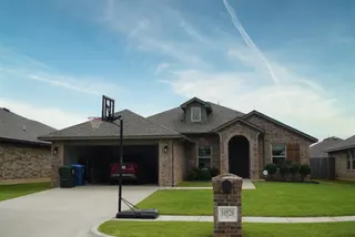 Sold home at 10520 SE 23rd Street