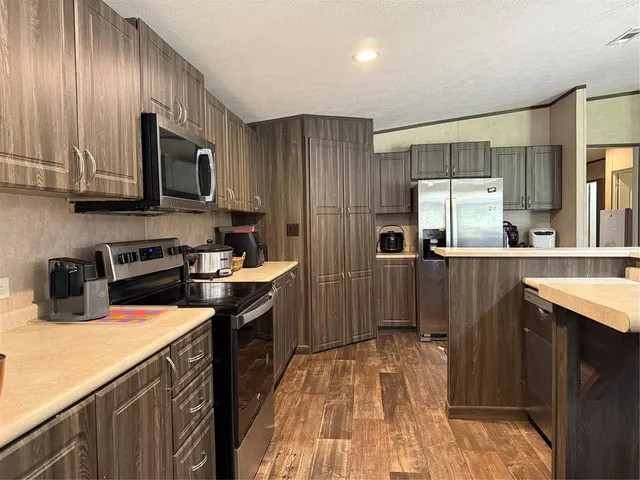 Photo 3 — 335744 E Creek Crossing Road, Meeker, OK 74855