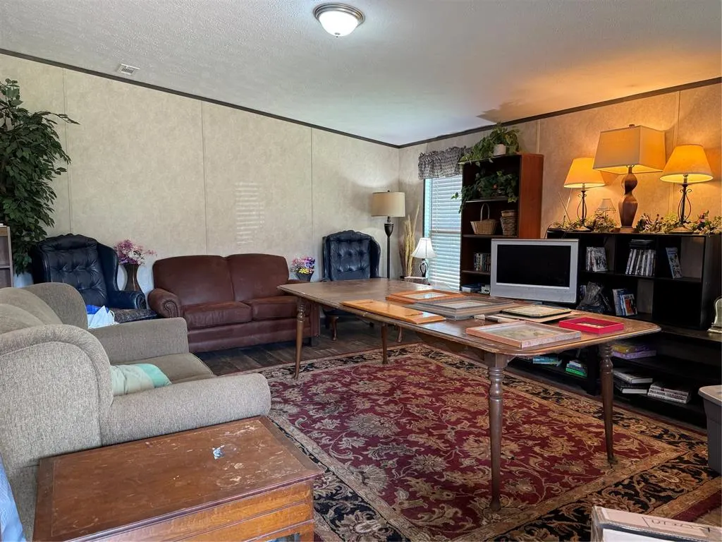 Photo 4 — 335744 E Creek Crossing Road, Meeker, OK 74855