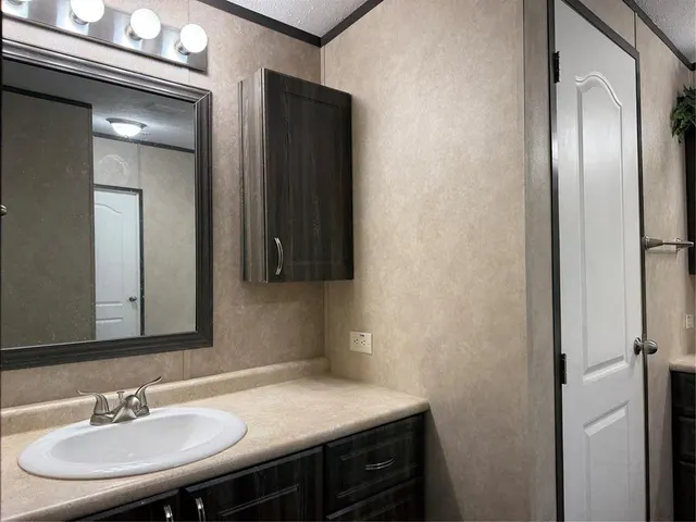 Photo 8 — 335744 E Creek Crossing Road, Meeker, OK 74855