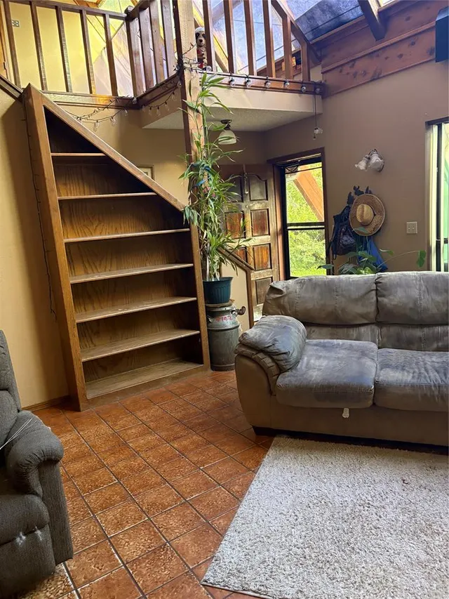 Photo 4 — 14345 N Harrah Road, Luther, OK 73054