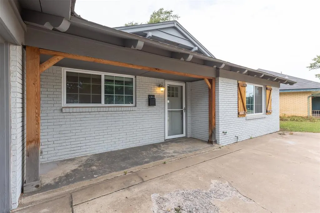 Photo 7 — 6119 N Drexel Boulevard, Oklahoma City, OK 73112