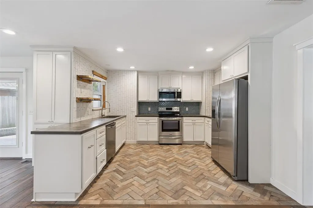 Photo 18 — 6119 N Drexel Boulevard, Oklahoma City, OK 73112
