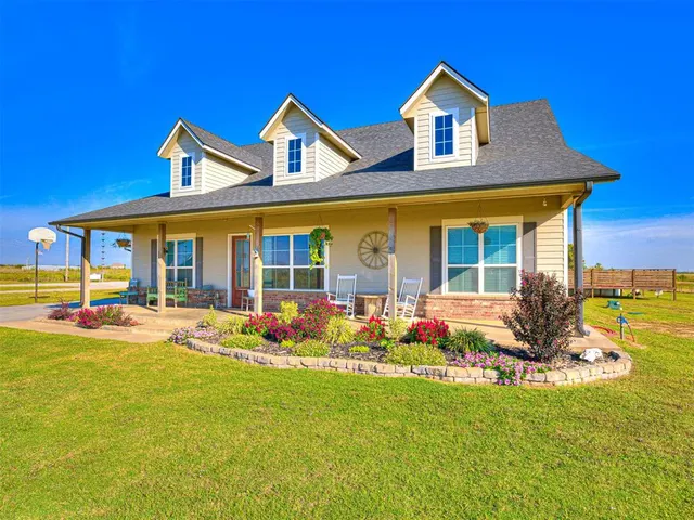 Photo 2 — 764 County Road 1250, Pocasset, OK 73079
