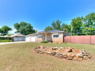 Sold home at 311 W Ash Street