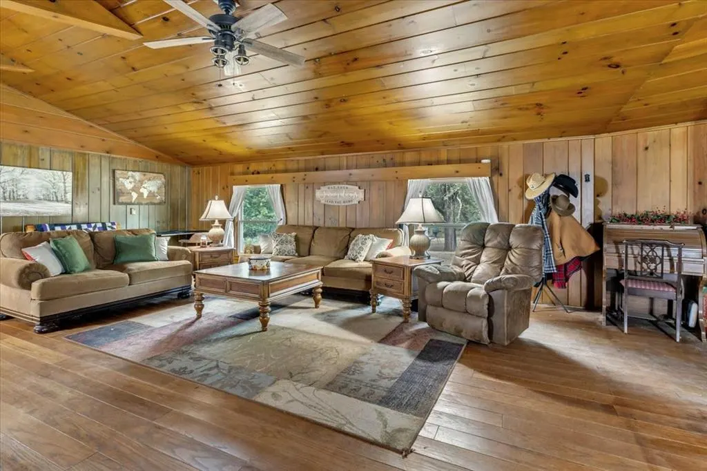 Photo 6 — 703 Lombardy Road, Guthrie, OK 73044