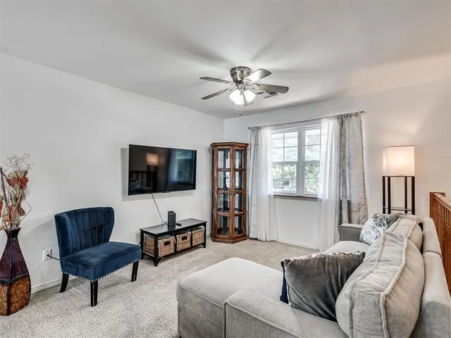Photo 4 — 306 Royal Oak Drive, Norman, OK 73069