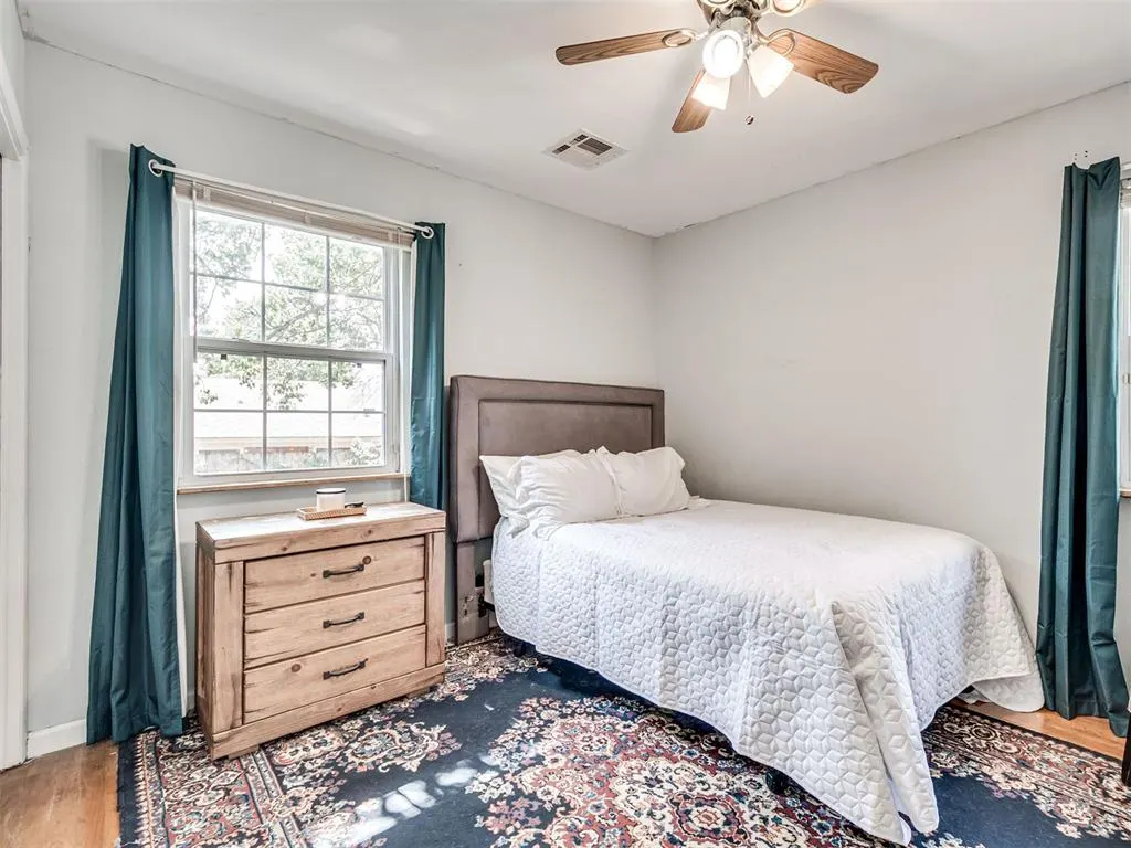 Photo 11 — 306 Royal Oak Drive, Norman, OK 73069