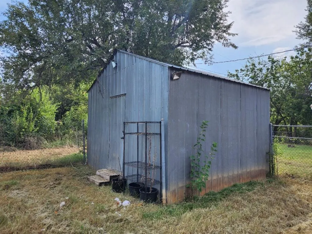 Photo 16 — 116 W Clegern Avenue, Edmond, OK 73003