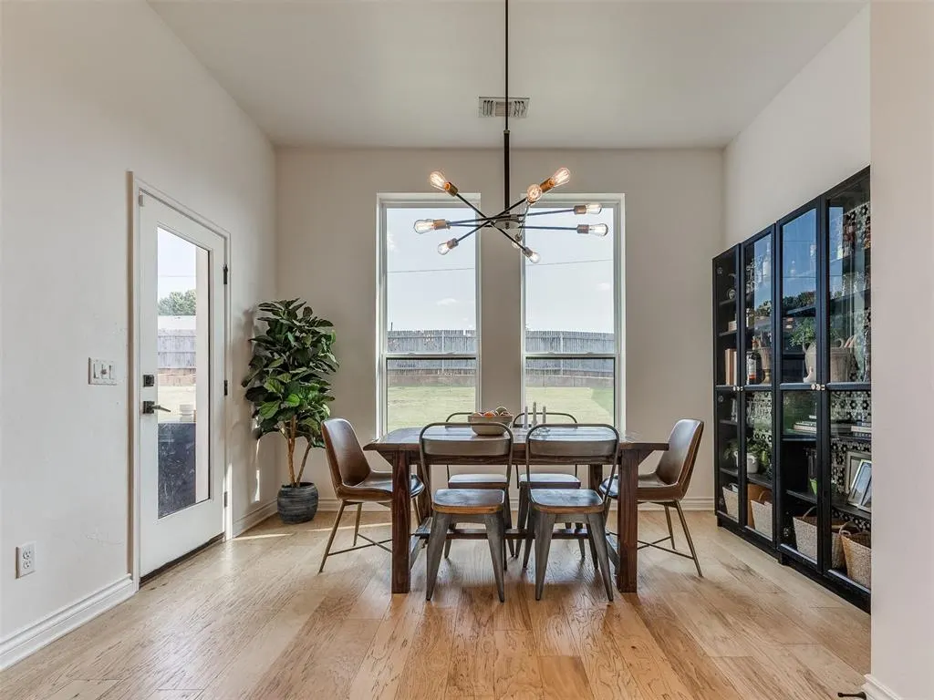 Photo 13 — 114 Alamosa Road, Norman, OK 73069