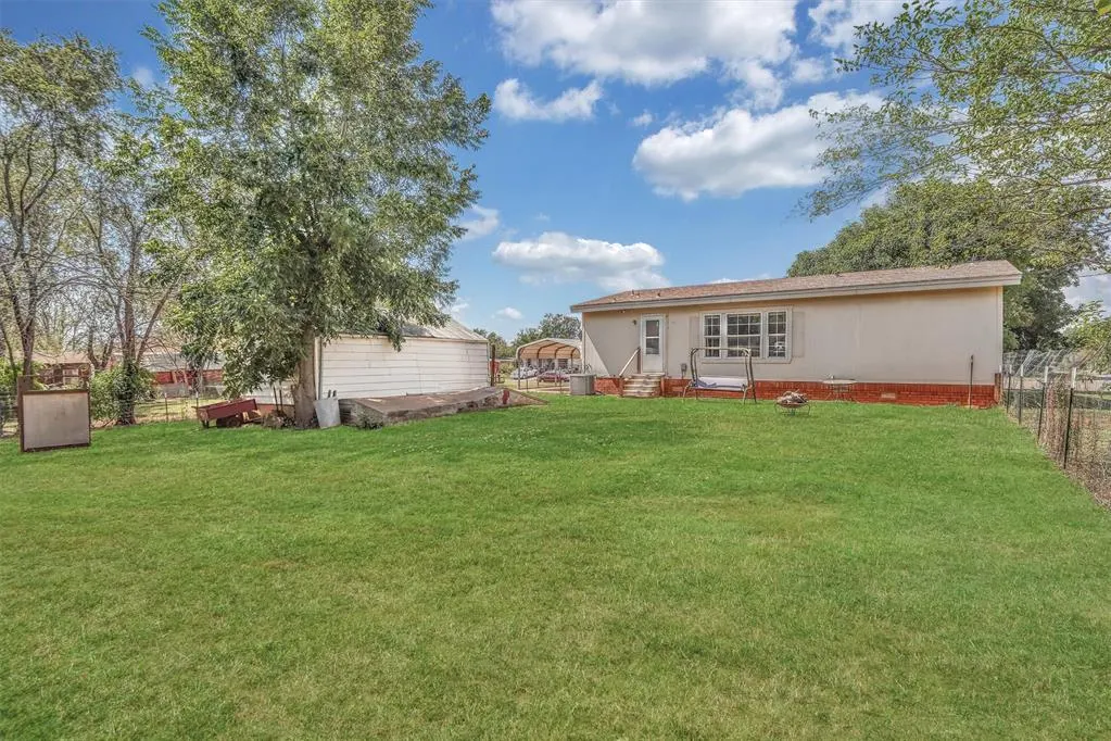 Photo 26 — 1314 N Broadway Street, Sayre, OK 73662