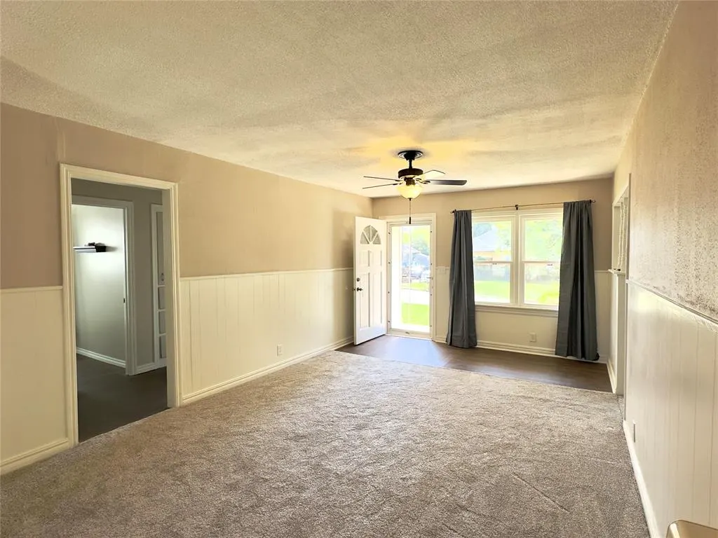 Photo 11 — 1212 E 11th Street, Shawnee, OK 74801