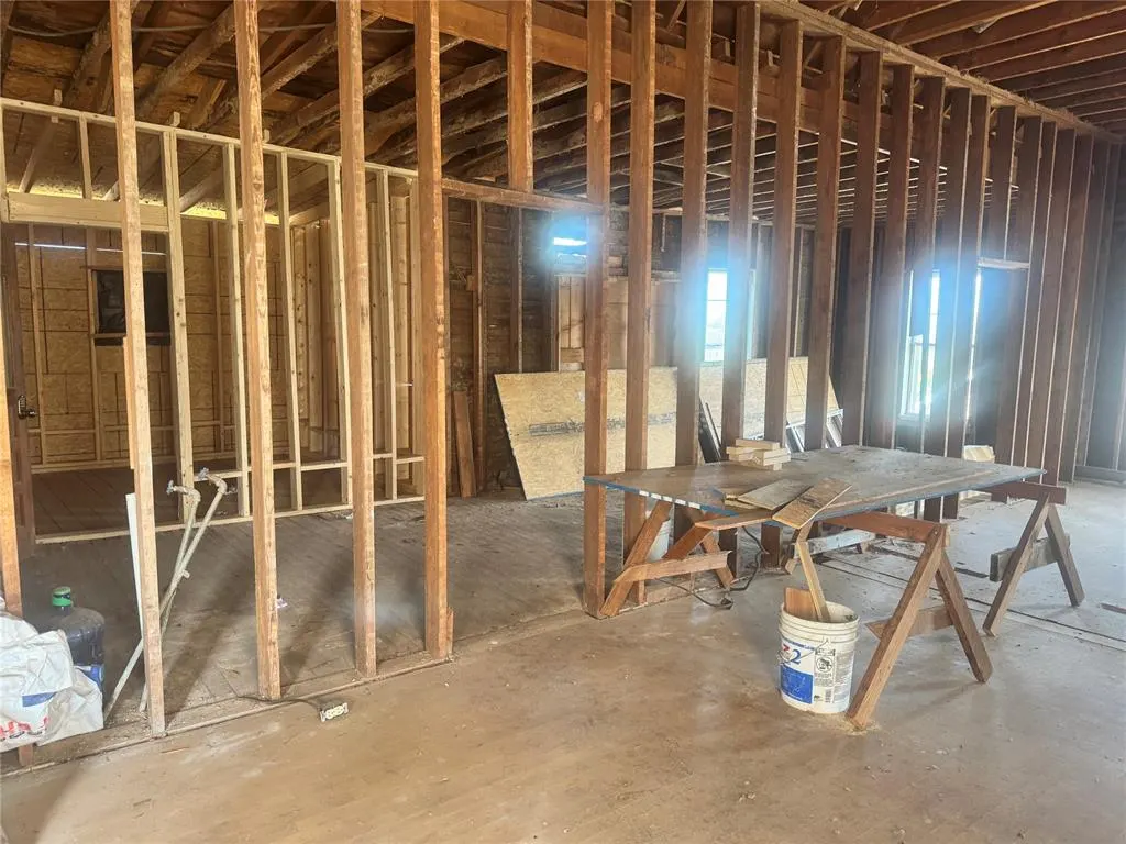 Photo 15 — 407 Manvel Avenue, Chandler, OK 74834