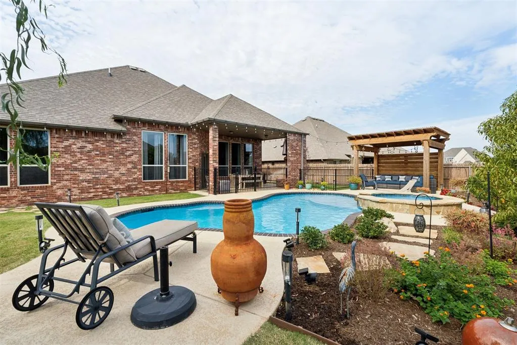 Photo 39 — 14612 Doulton Circle, Oklahoma City, OK 73142