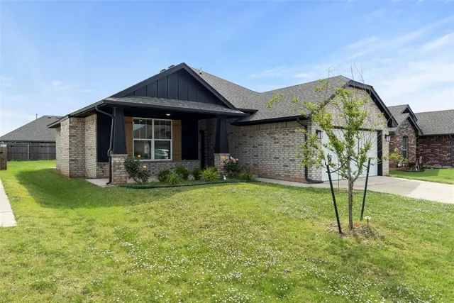 Photo 4 — 4400 Wind Haven Drive, Oklahoma City, OK 73179