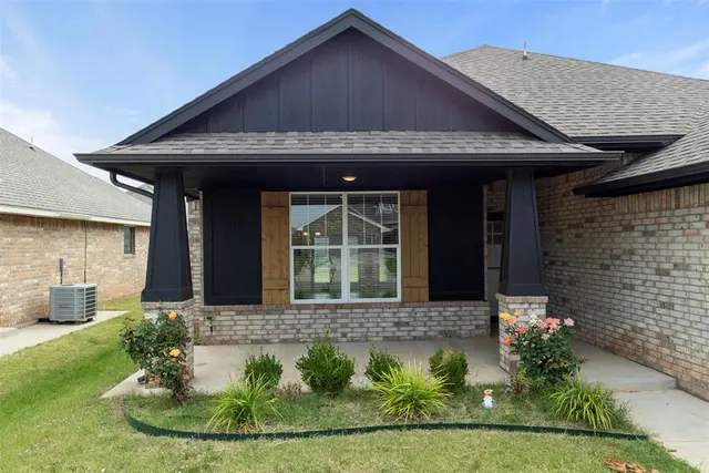 Photo 6 — 4400 Wind Haven Drive, Oklahoma City, OK 73179