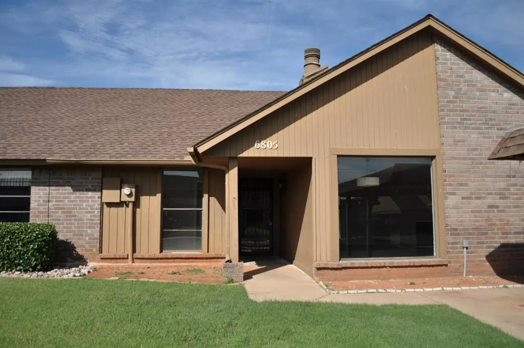 Photo 2 — 6805 NW 63rd Terrace, Oklahoma City, OK 73132