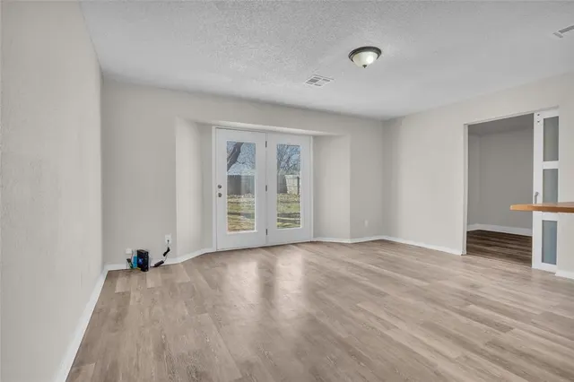 Photo 5 — 506 Eastgate Avenue, Wynnewood, OK 73098
