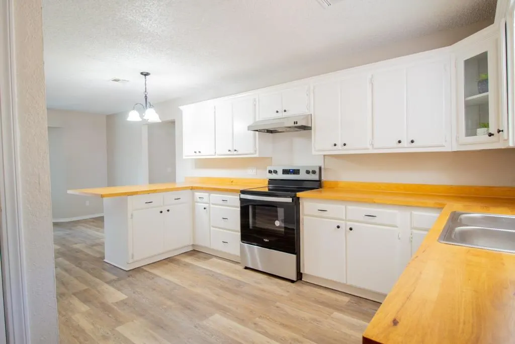 Photo 8 — 506 Eastgate Avenue, Wynnewood, OK 73098