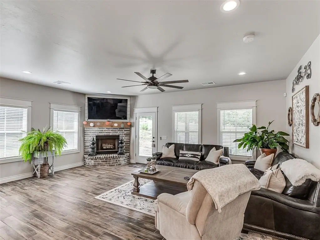 Photo 11 — 19410 Hidden Pines Circle, Norman, OK 73026