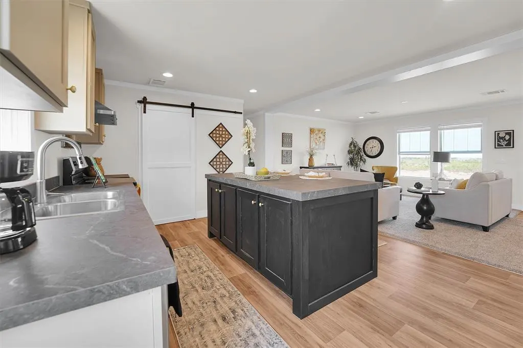 Photo 11 — 12327 N 1890 Road, Sayre, OK 73662