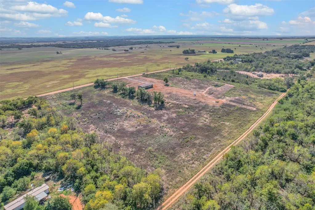 Photo 32 — 12327 N 1890 Road, Sayre, OK 73662