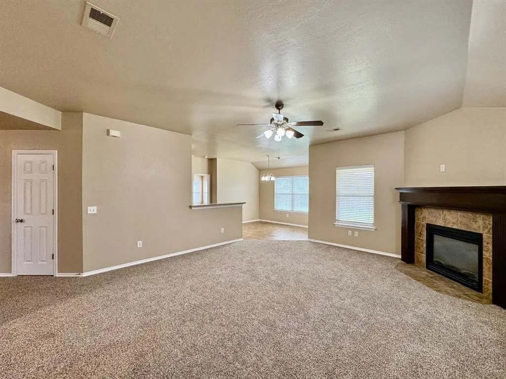 Photo 4 — 422 Oregon Trail, Edmond, OK 73003