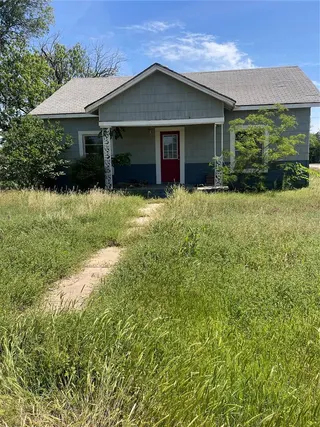 Sold home at 301 E versa Street