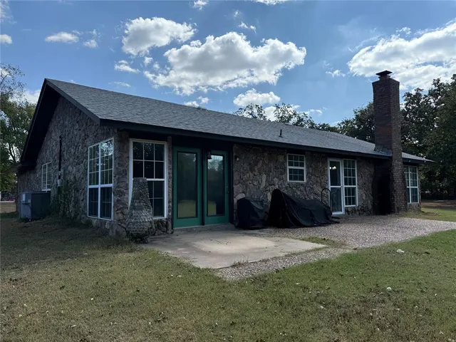 Photo 3 — 22 Donna Lane, Shawnee, OK 74801