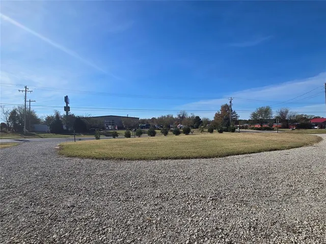 Photo 2 — 10821 SE 29th Street, Oklahoma City, OK 73130