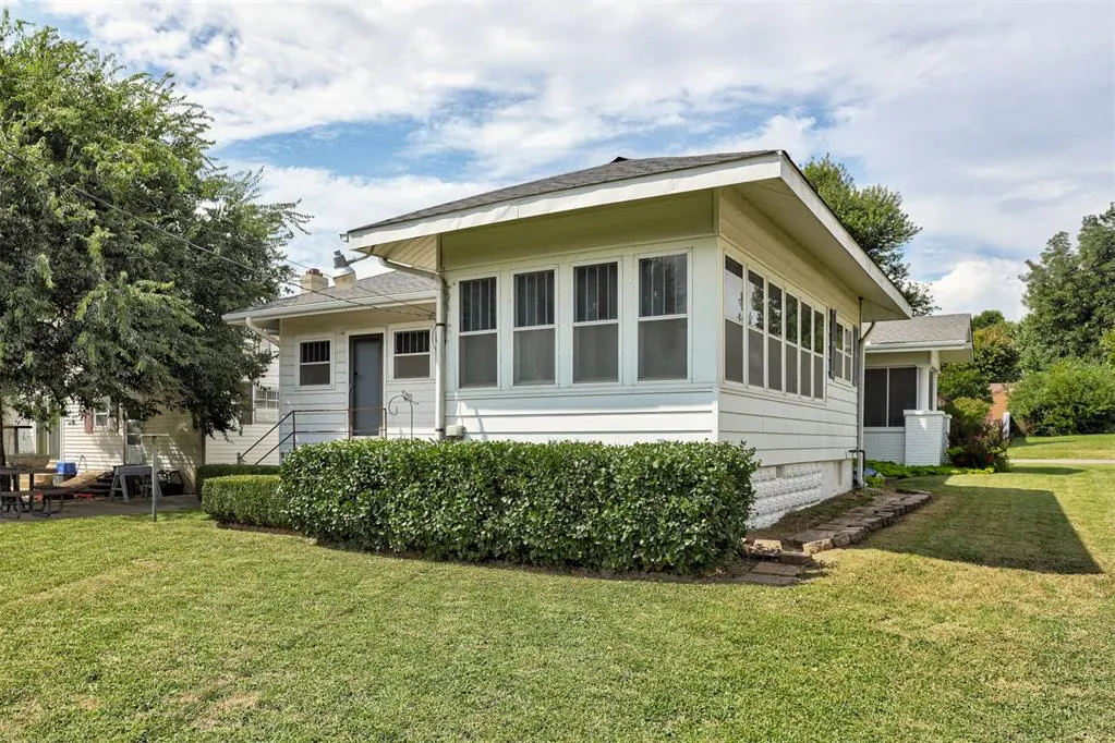 Photo 31 — 811 S Hoff Avenue, El Reno, OK 73036