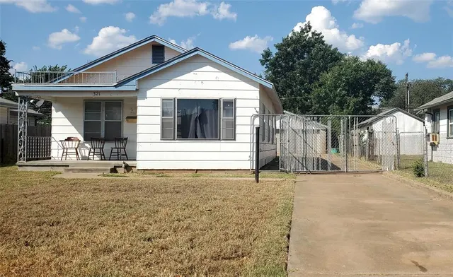Front exterior — 321 SE 49th Street, Oklahoma City, OK 73129
