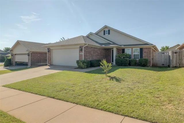 Photo 3 — 9504 SW 25th Street, Oklahoma City, OK 73128