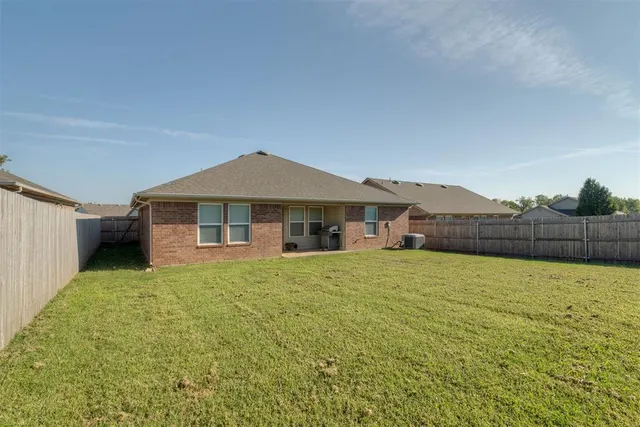 Photo 6 — 9504 SW 25th Street, Oklahoma City, OK 73128