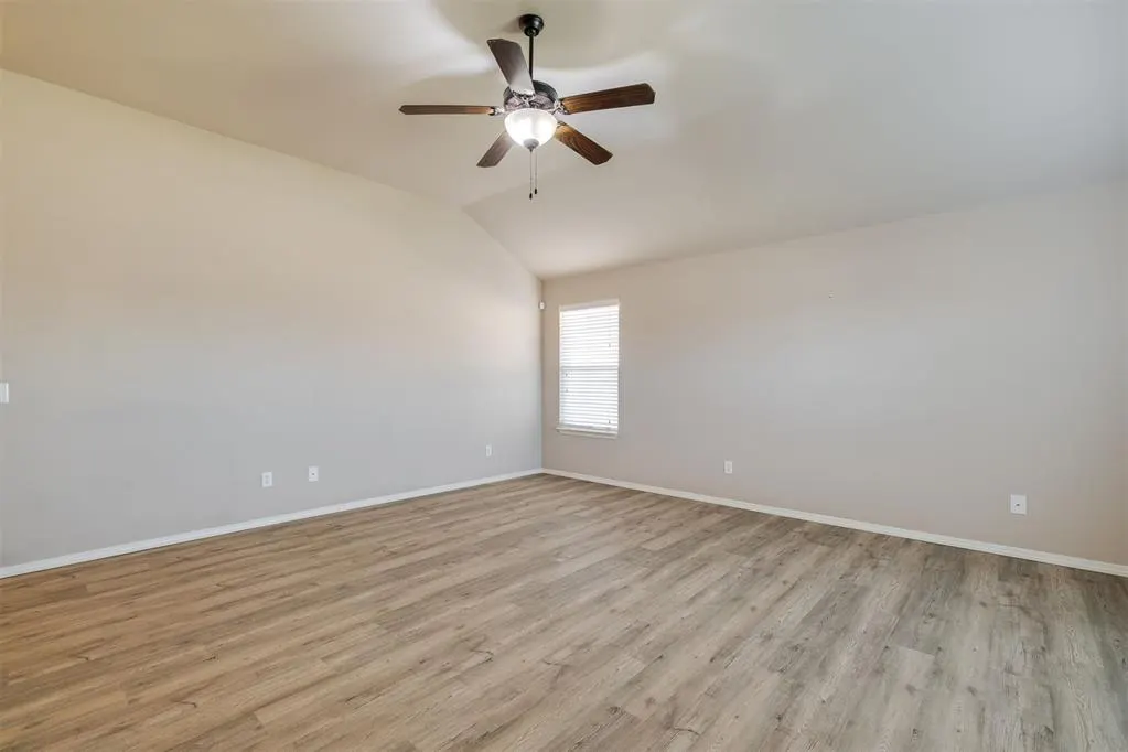 Photo 9 — 9504 SW 25th Street, Oklahoma City, OK 73128