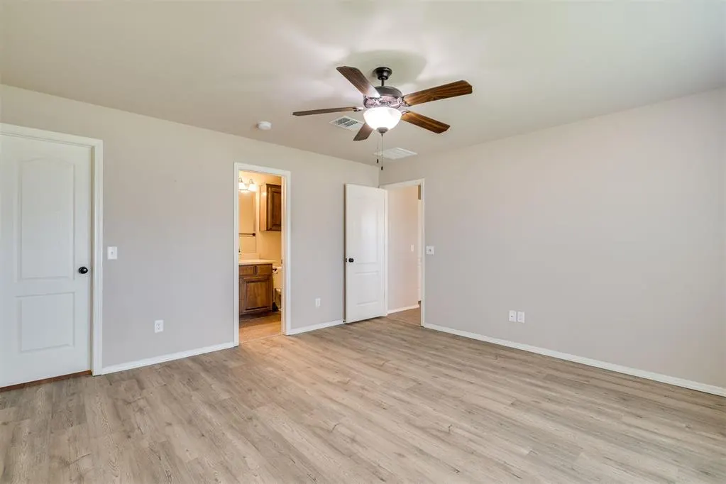Photo 33 — 9504 SW 25th Street, Oklahoma City, OK 73128