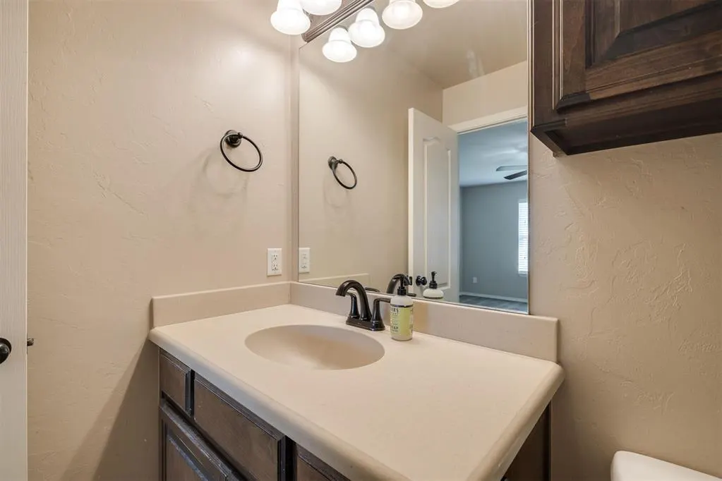 Photo 37 — 9504 SW 25th Street, Oklahoma City, OK 73128