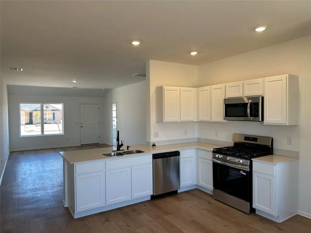 Photo 5 — 1193 Sunflower Lane, Newcastle, OK 73065