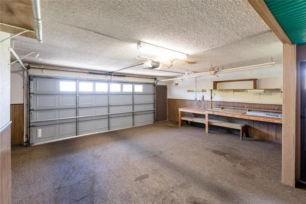 Photo 29 — 1701 W Country Club Boulevard, Elk City, OK 73644