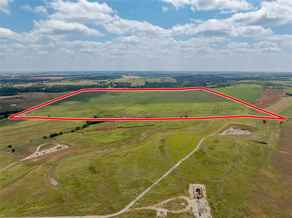 Photo 7 — 12083 E County Street 2580 Street, Lookeba, OK 73053