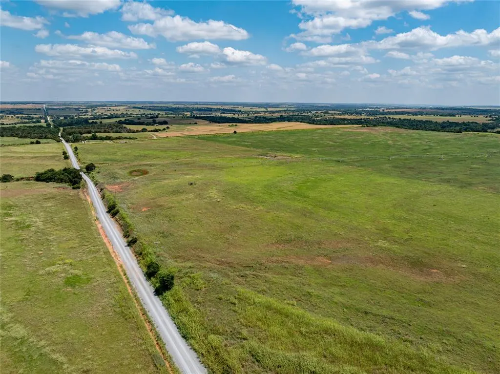 Photo 24 — 12083 E County Street 2580 Street, Lookeba, OK 73053