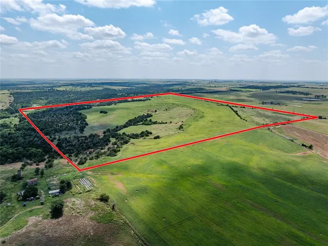 Photo 3 — 12199 county street 2570 Street, Lookeba, OK 73053