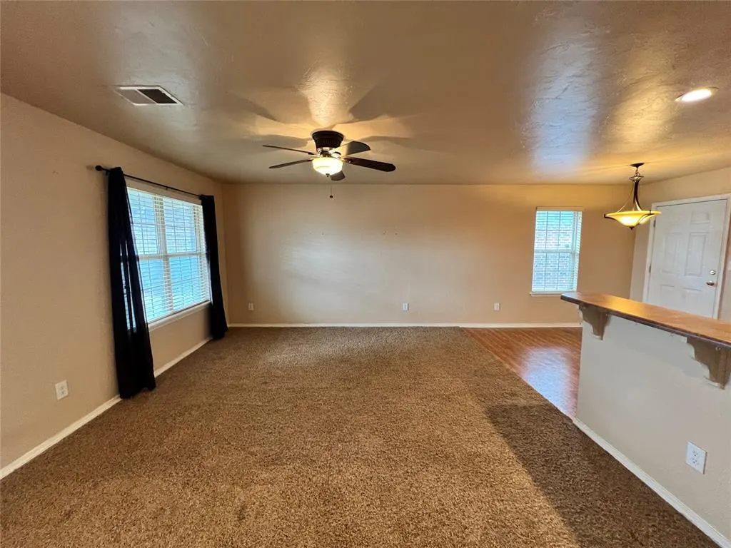 Photo 5 — 813 NE 85th Street, Oklahoma City, OK 73114
