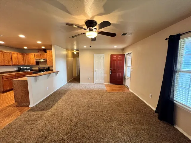 Photo 7 — 813 NE 85th Street, Oklahoma City, OK 73114