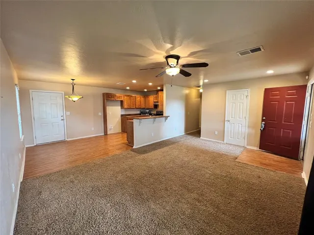 Photo 2 — 813 NE 85th Street, Oklahoma City, OK 73114