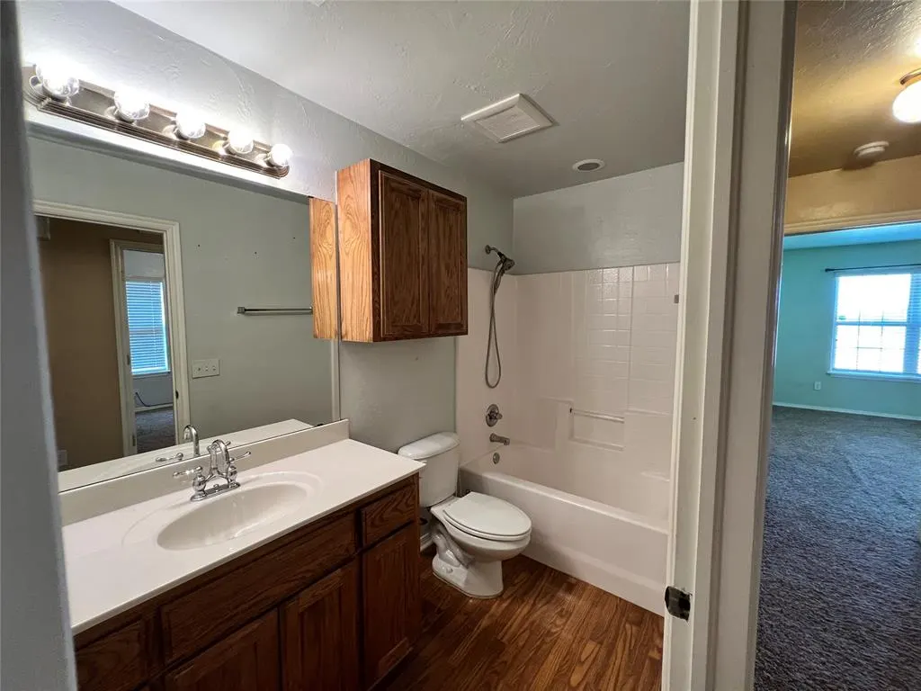 Photo 13 — 813 NE 85th Street, Oklahoma City, OK 73114