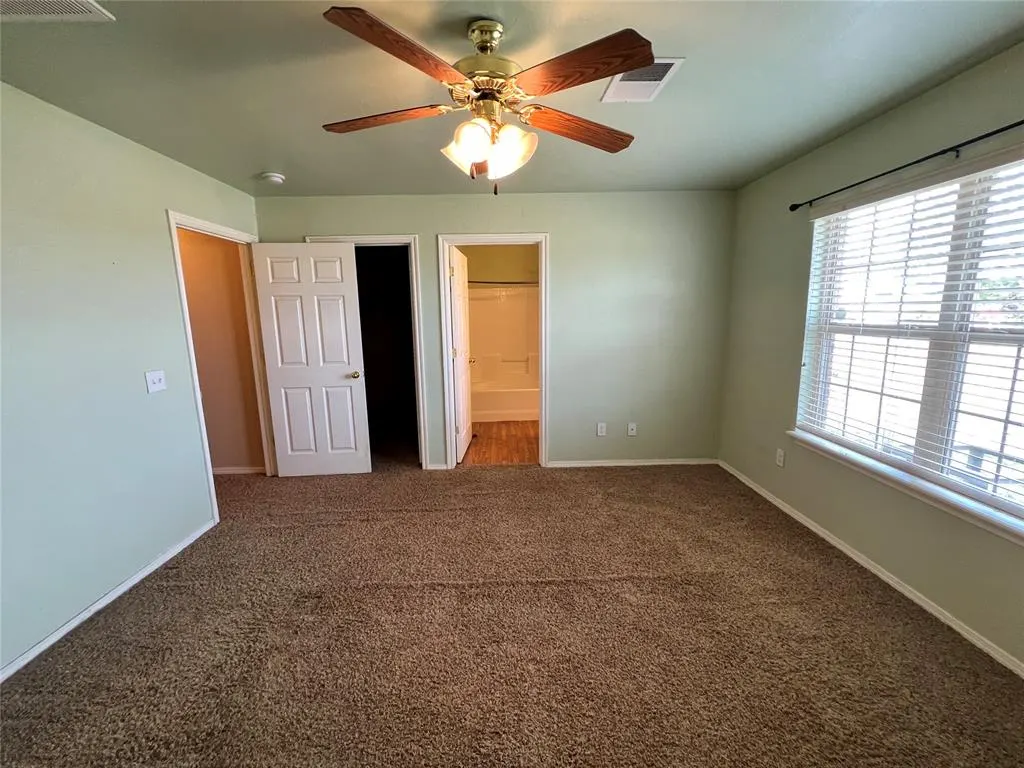 Photo 17 — 813 NE 85th Street, Oklahoma City, OK 73114